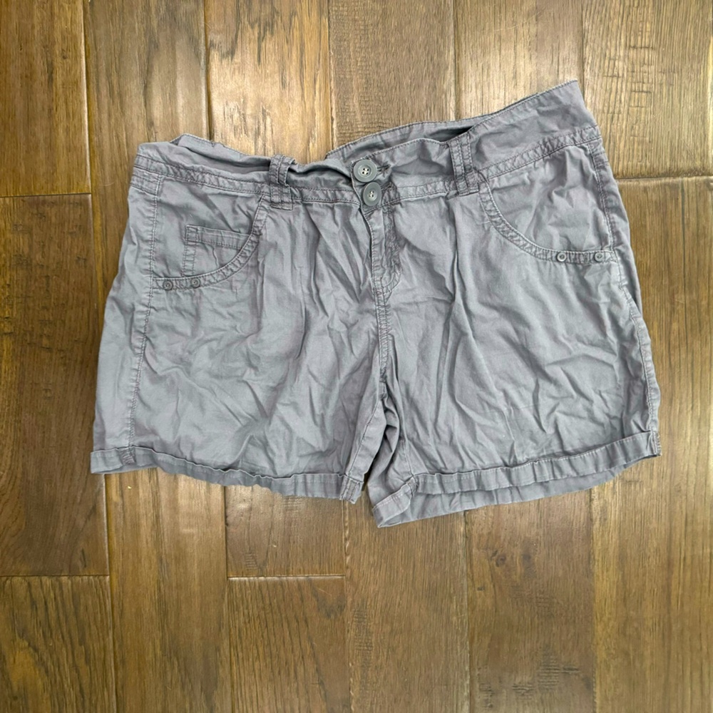 Revolution By Ricki’s Shorts